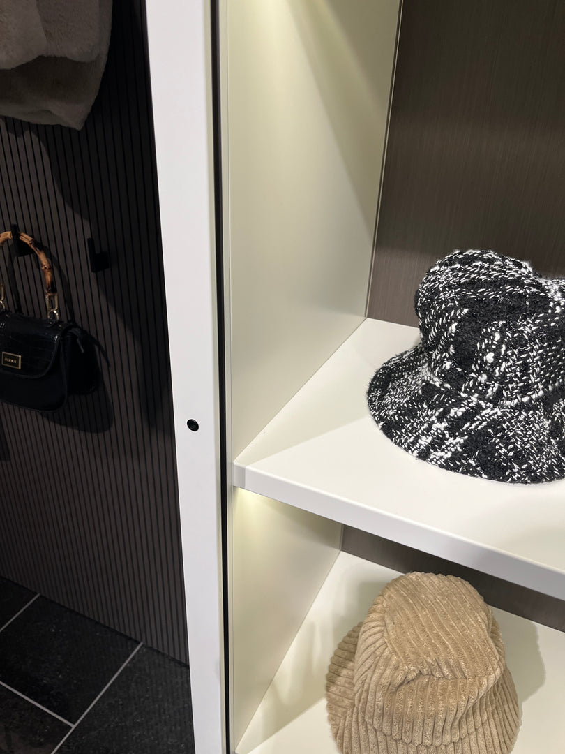 Comfort Close - Garderobenschrank