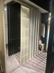 Comfort Close - Garderobe