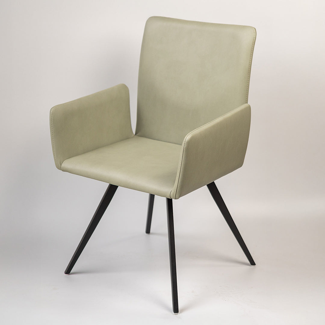 Stuhl R5 mit Armlehne