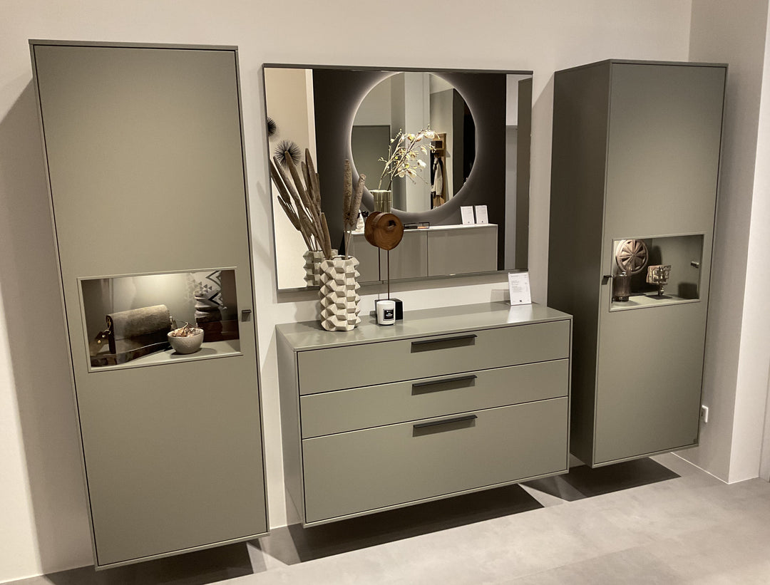 Kara Frame Garderobe - Musterring - Garderobe