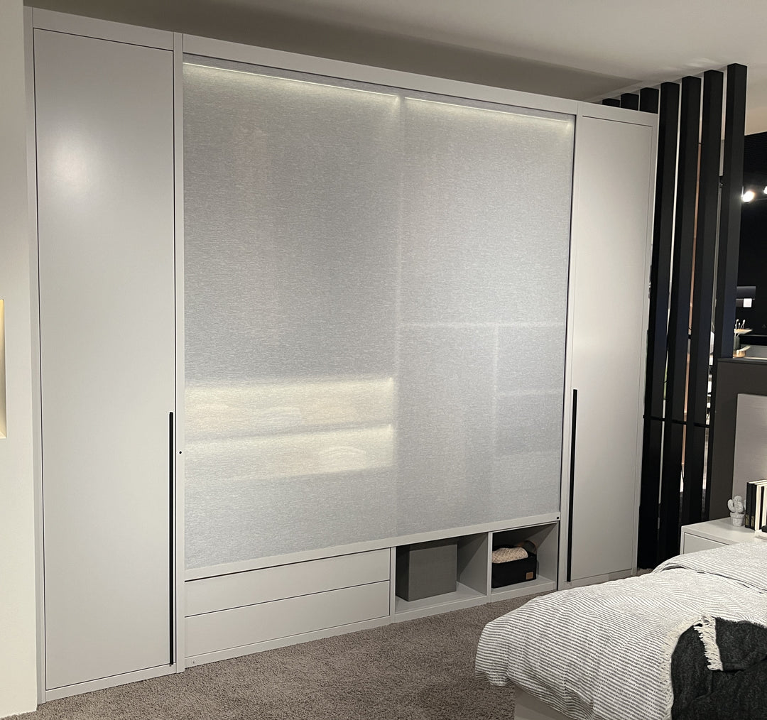 Comfort Close - Kleiderschrank mit Textiler Front