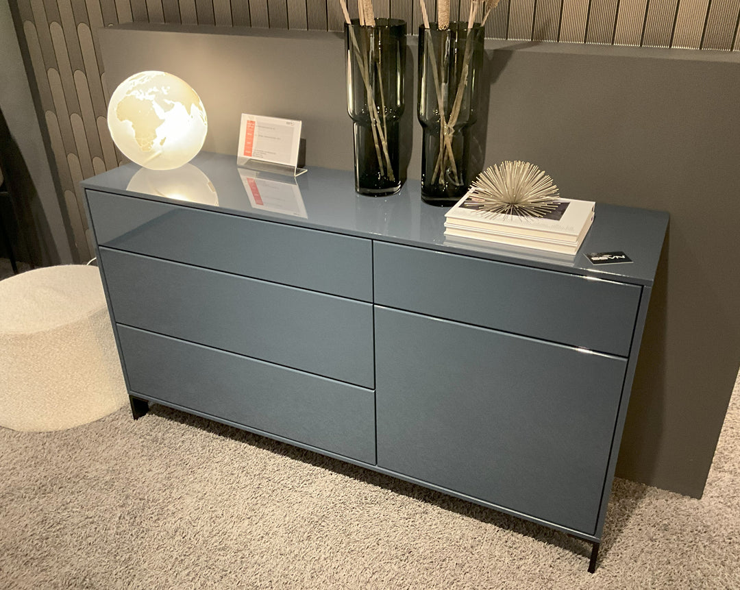 Deviso - S - Sideboard mit Füßen